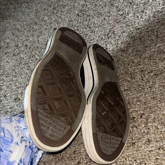 Unisex Classic Black and White Sneakers size 5 men 7 women - Picture 6 of 6